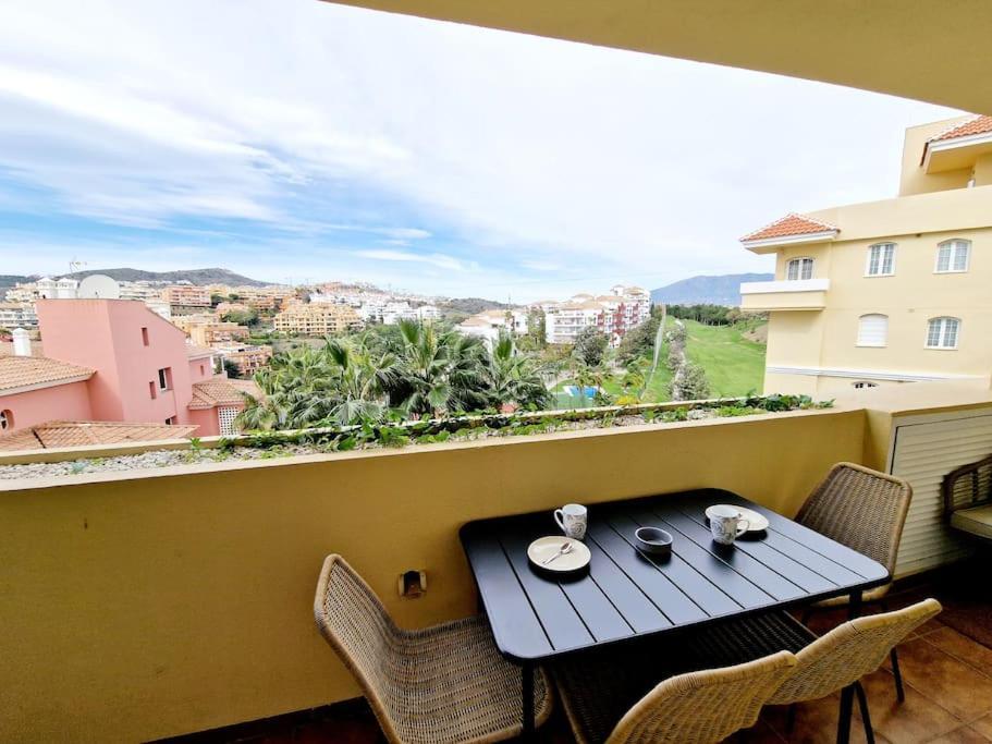 דירות Sitio de Calahonda Royal Golf View: 2Br, Pools & Ac מראה חיצוני תמונה