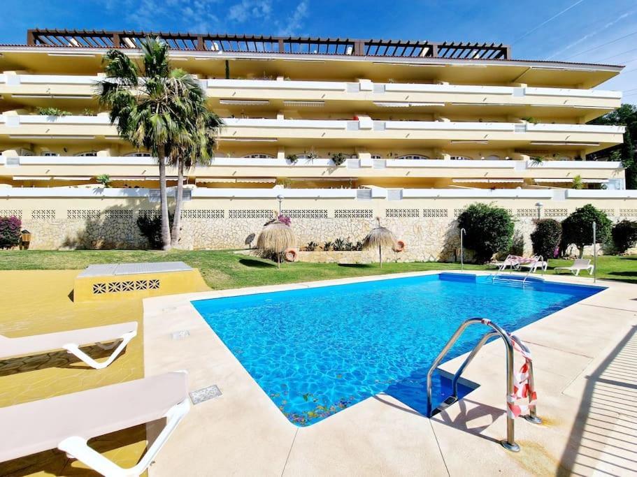 דירות Sitio de Calahonda Royal Golf View: 2Br, Pools & Ac מראה חיצוני תמונה