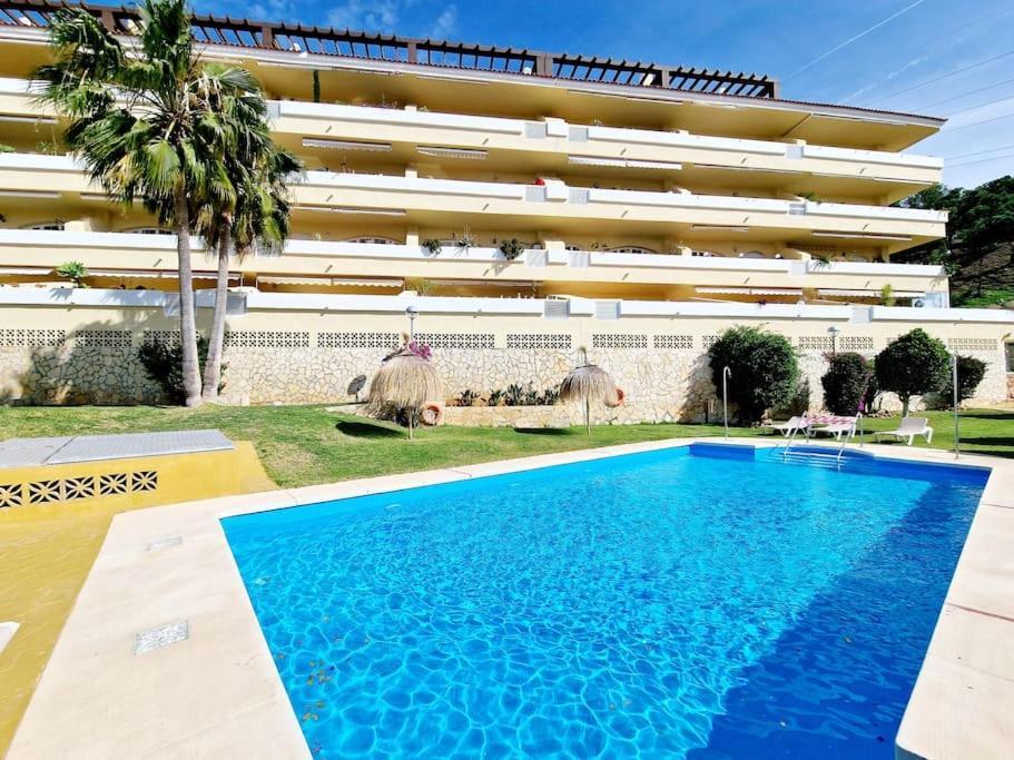דירות Sitio de Calahonda Royal Golf View: 2Br, Pools & Ac מראה חיצוני תמונה