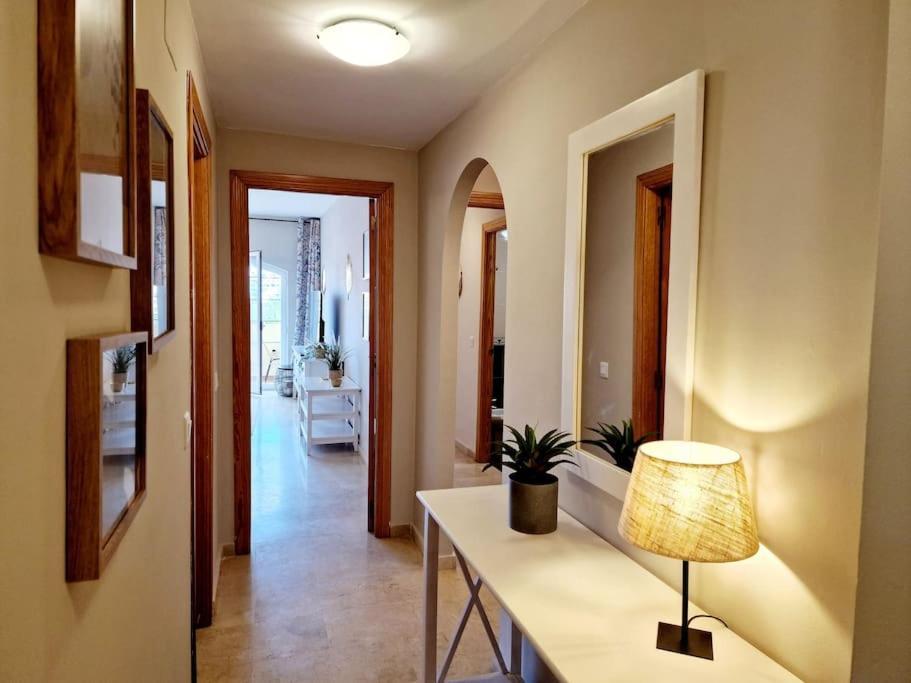 דירות Sitio de Calahonda Royal Golf View: 2Br, Pools & Ac מראה חיצוני תמונה